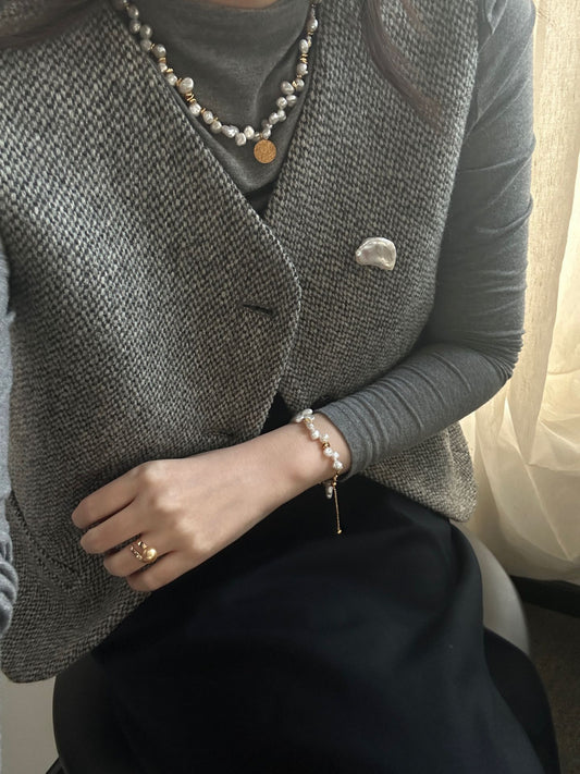 Golden Keshi Necklace & Bracelet Set