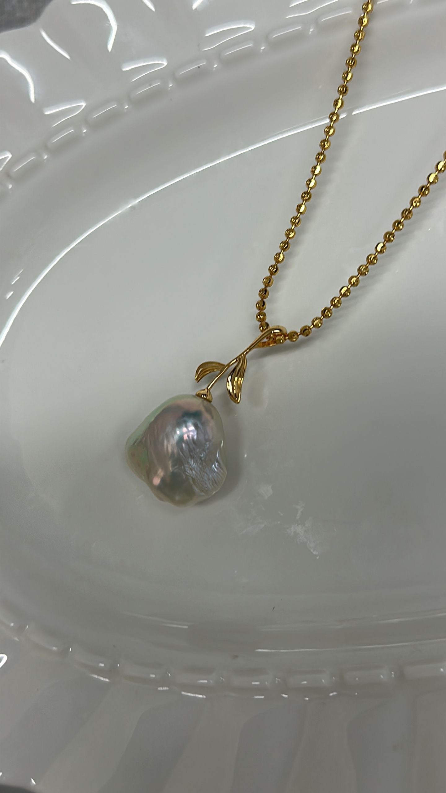 Apple Pearl Pendant